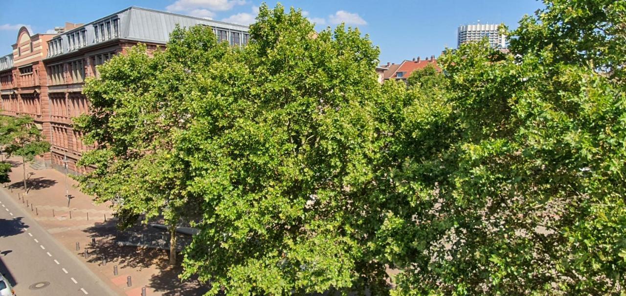 Sonniges Zimmer Mit Balkon Im Herzen Mannheims Bagian luar foto